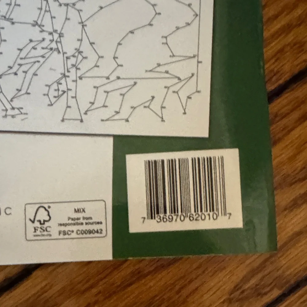 Extreme Dot to Dot Christmas Traditions Puzzle Book